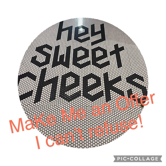 Limited addition Don Issue 3 Donavan Mitchell Adidas US 11 EUC - Picture 11 of 11